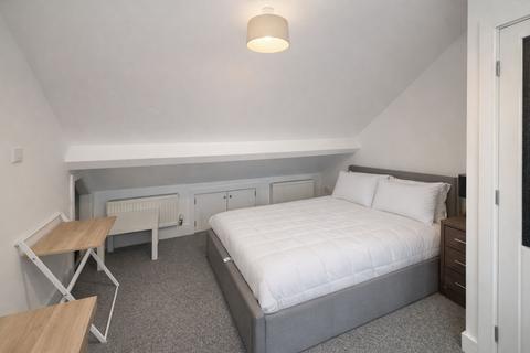 undefined, Kent Road, Swindon SN1