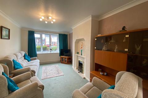 4 bedroom semi-detached house for sale, Manor Way, Crewe
