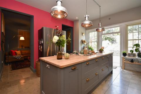 6 bedroom detached house for sale, St. Matthews Gardens, St. Leonards-On-Sea