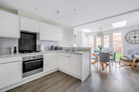 2 bedroom end of terrace house for sale, Garrett Drive, Reading RG2
