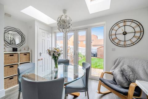 2 bedroom end of terrace house for sale, Garrett Drive, Reading RG2