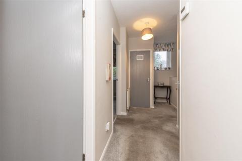 2 bedroom retirement property for sale, Fox Court, Greetland, Halifax