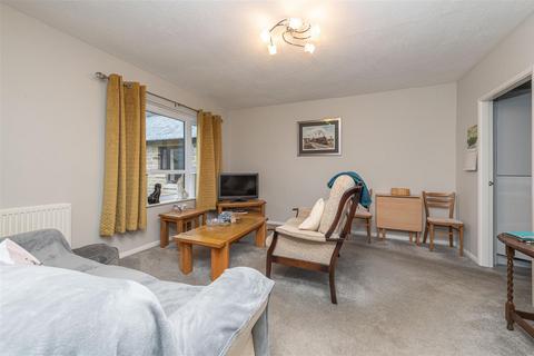 2 bedroom retirement property for sale, Fox Court, Greetland, Halifax