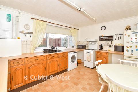 3 bedroom terraced house for sale, Monxton Green, Havant, Hampshire
