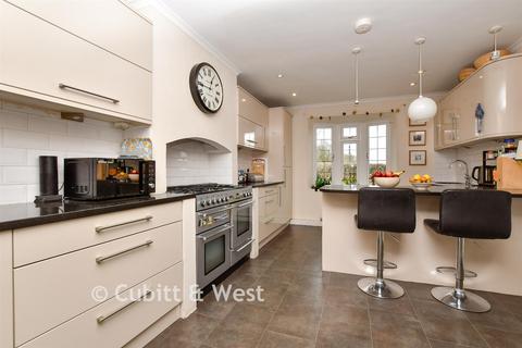 undefined, Canons Lane, Tadworth, Surrey