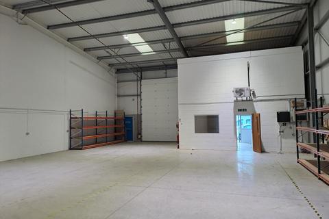 Warehouse to rent, Hearle Way Hatfield AL10 9EW