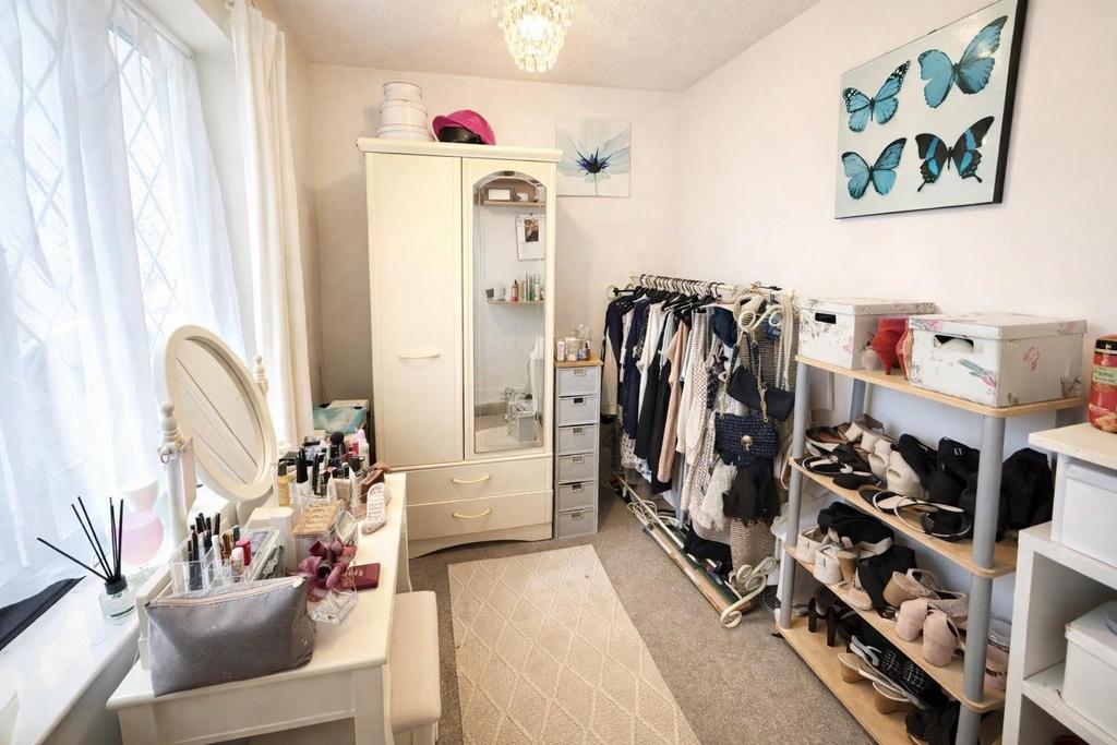 Bedroom 3.jpg