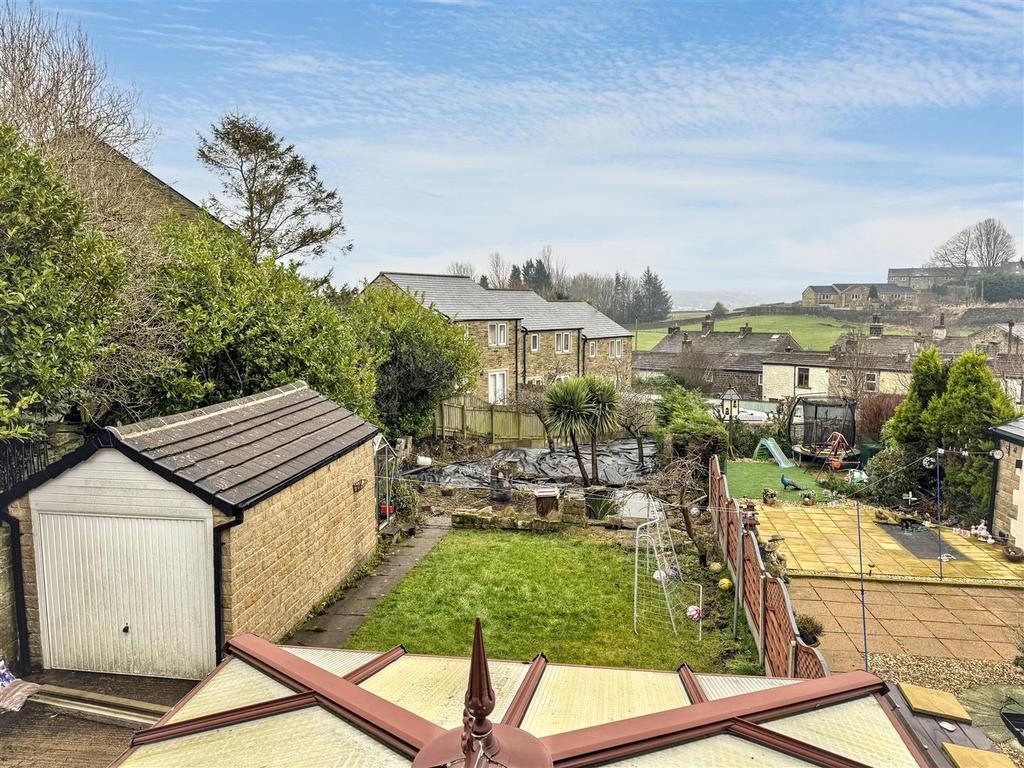 Large Rear Garden