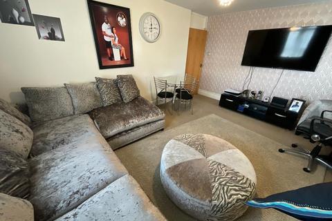 3 bedroom flat for sale, Exeter Road, Dagenham RM10