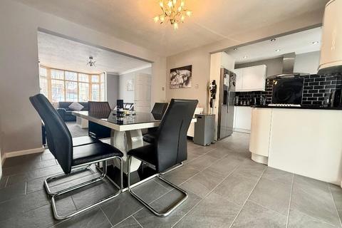 4 bedroom semi-detached house for sale, Swifts Green Road, Putteridge, Luton, Bedfordshire, LU2 8BW