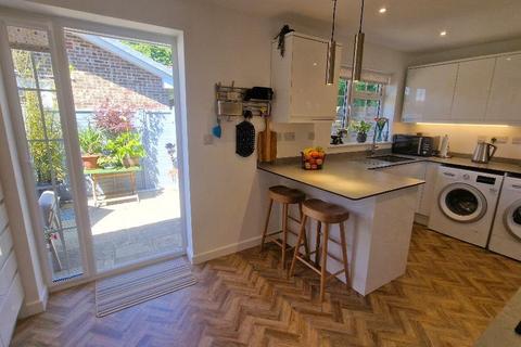2 bedroom detached bungalow for sale, Woodnutt Close, Bembridge, Isle of Wight, PO35 5YF