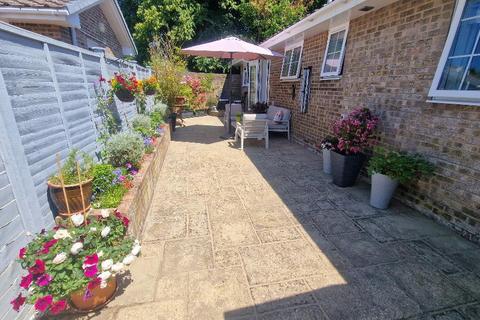 2 bedroom detached bungalow for sale, Woodnutt Close, Bembridge, Isle of Wight, PO35 5YF