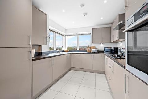 3 bedroom flat for sale, Kingston Road, Wimbledon Chase, London, SW20 8BU