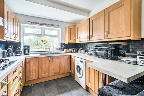 undefined, Mount Park, Carshalton, SM5
