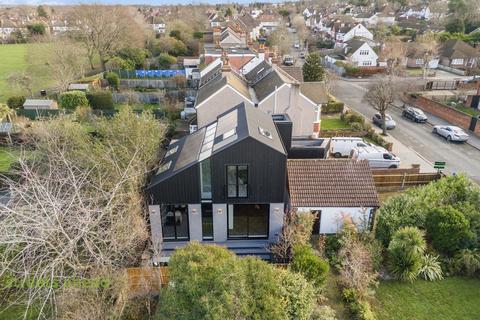 undefined, Carlyle Road, Croydon, CR0
