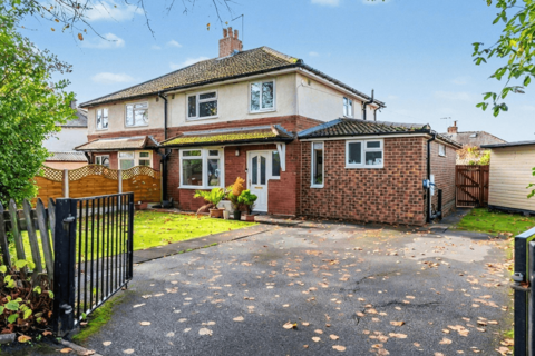 4 bedroom semi-detached house to rent, Horsforth, Leeds, LS18