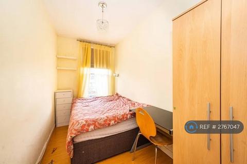 2 bedroom flat to rent, Caledonian Road, London, N7