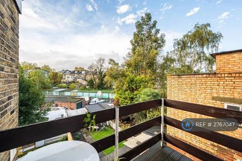 2 bedroom flat to rent, Caledonian Road, London, N7