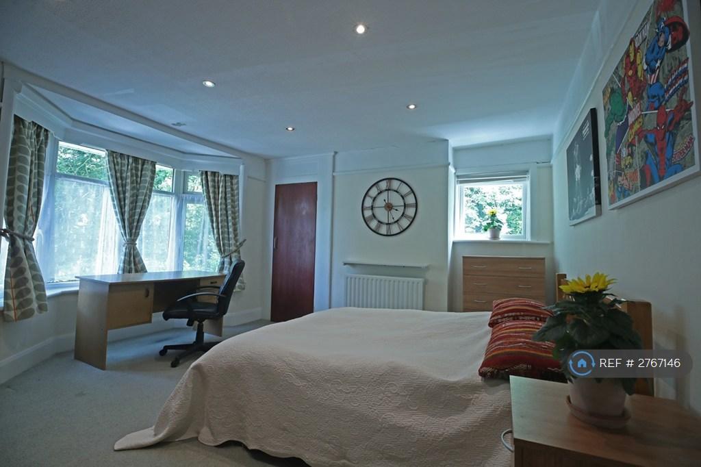 Bedrooom 4