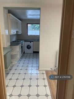 3 bedroom terraced house to rent, Heath Lawn, Flackwell Heath, High Wycombe, HP10