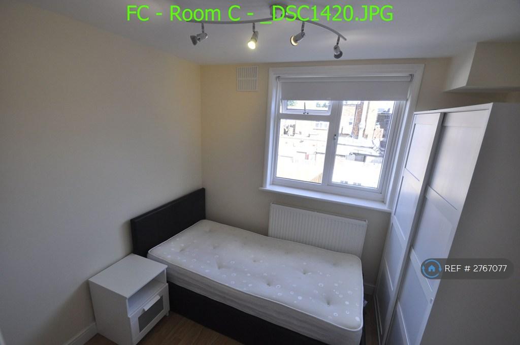 Double Bedroom With Ensuite