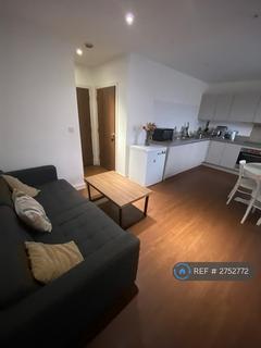 3 bedroom terraced house to rent, Greenshank House, London, NW9