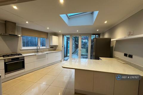 4 bedroom semi-detached house to rent, Oakhampton Road, London, NW7