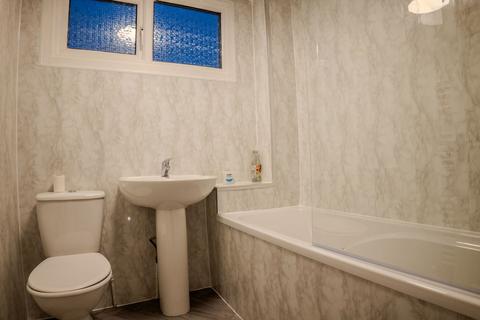 3 bedroom semi-detached house for sale, Yeadon Court, Newcastle Upon Tyne NE3