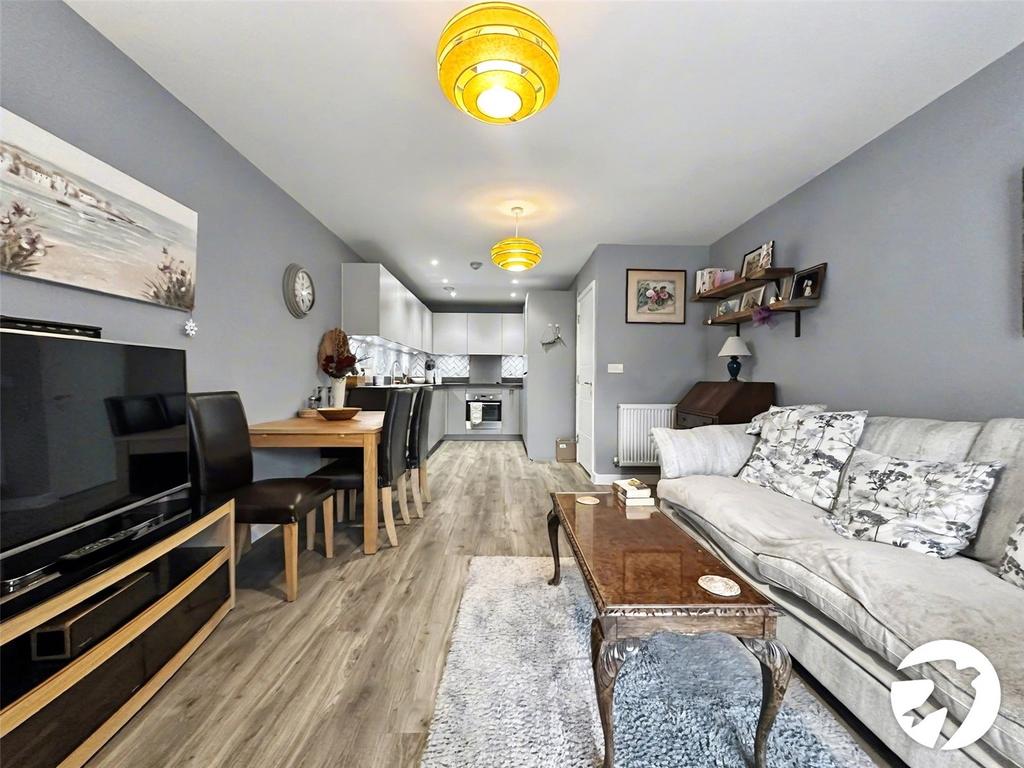 Lounge/Kitchen
