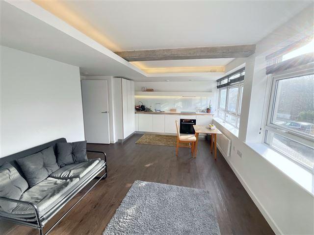Living room/diner