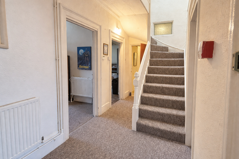 5 bedroom terraced house to rent, Gloucester Road, BS7