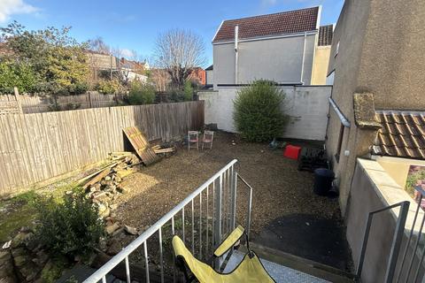 5 bedroom terraced house to rent, Gloucester Road, BS7