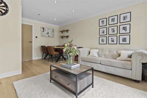 undefined, Warwick Close, Amberstone
