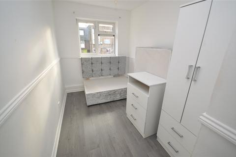2 bedroom maisonette for sale, Copenhagen Close, Luton, Bedfordshire, LU3