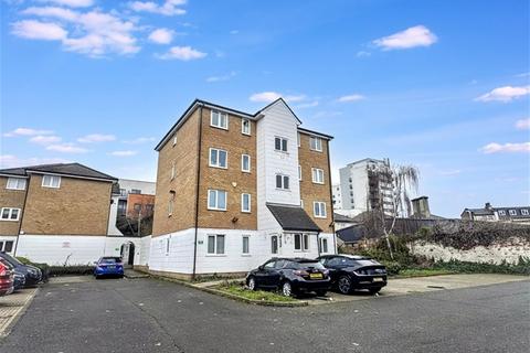 Carolina Close, Stratford