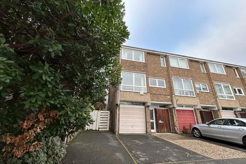 undefined, Deena Close, Queens Drive, London