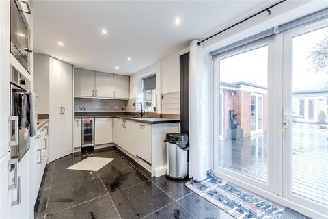 3 bedroom terraced house for sale, Ruskin Crescent, Guiseley, Leeds, West Yorkshire