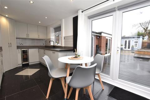 3 bedroom terraced house for sale, Ruskin Crescent, Guiseley, Leeds, West Yorkshire