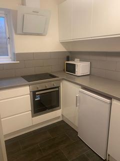 2 bedroom flat to rent, Castleview Gardens, Ilford