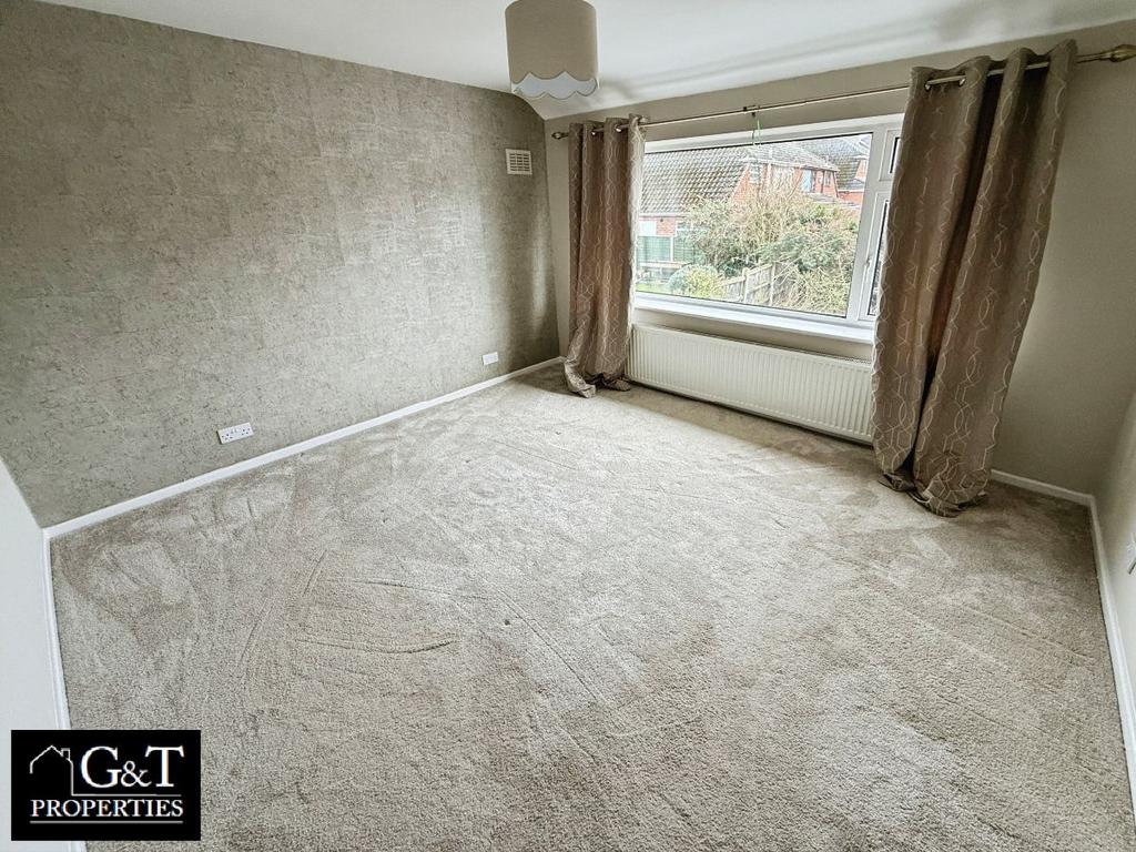 2nd Bedroom