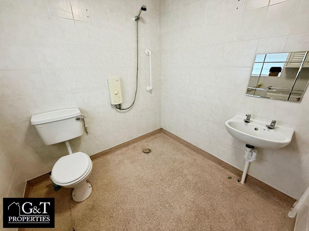 Downstairs wc