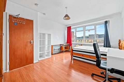 3 bedroom apartment to rent, Tangmere, Sidmouth Street, London