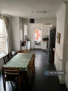 5 bedroom terraced house to rent, Searles Road, London, SE1