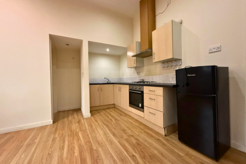 2 bedroom flat to rent, Flat B, 56 Hazelwell Street, Birmingham, B30 2JS