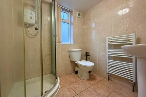 2 bedroom flat to rent, Flat B, 56 Hazelwell Street, Birmingham, B30 2JS