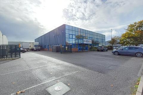 Industrial unit to rent - 3 Steyning Way Bognor Regis PO22 9TT
