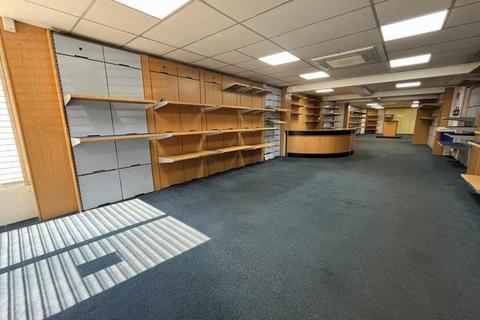 Retail property (high street) to rent, 71 Hamilton Rd Felixstowe IP11 7BE