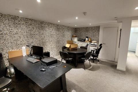 Office to rent, 2-8 Whitehall Cres Dundee DD1 4AU