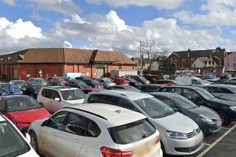 Shop to rent, 9 Derby Rd Ashby De La Zouch LE65 2HF