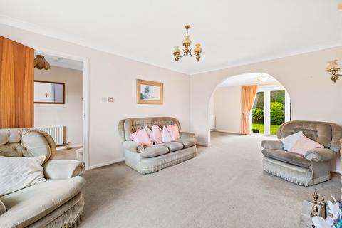 4 bedroom house for sale, Wellington Way, Horley RH6
